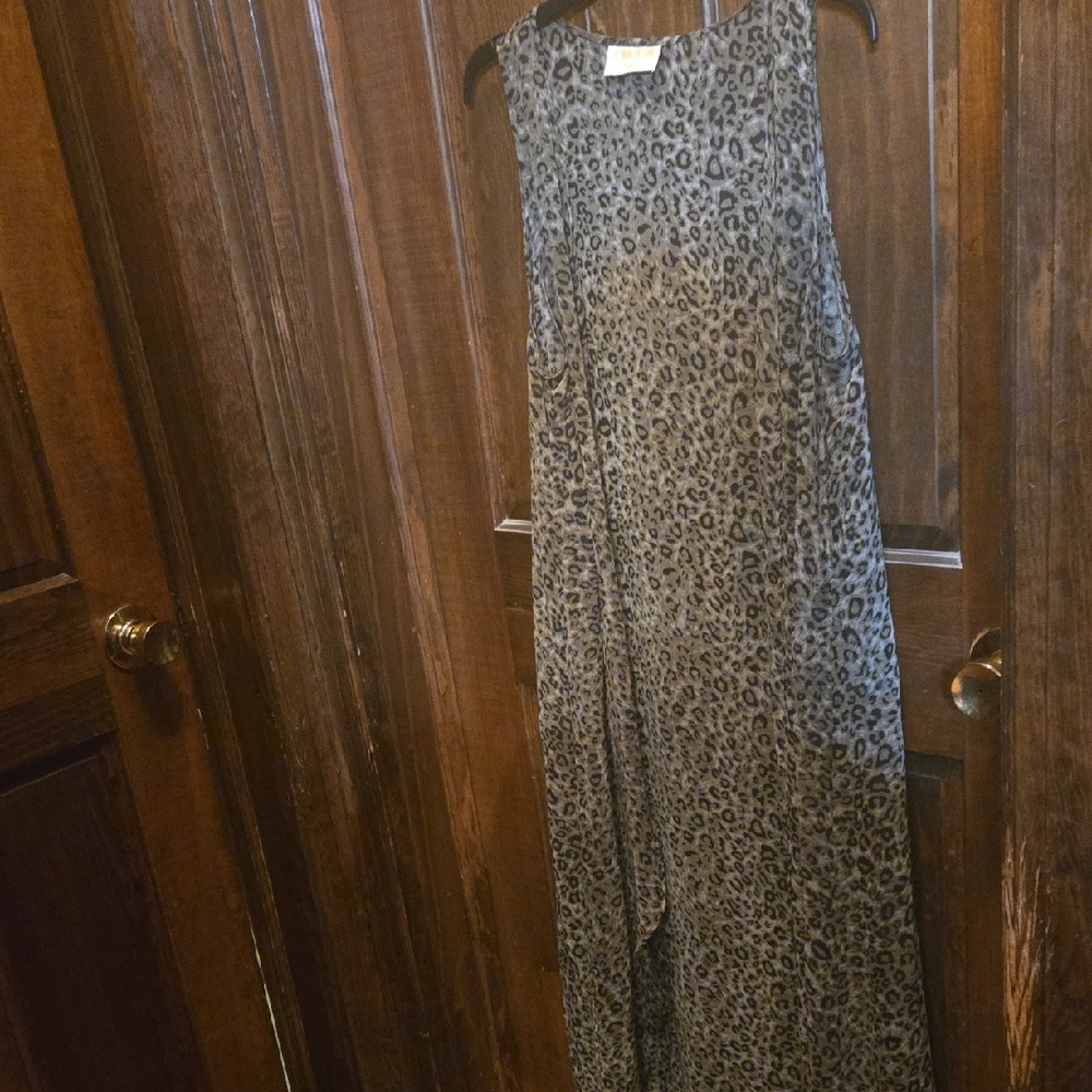 Leopard Print Sleeveless Dress